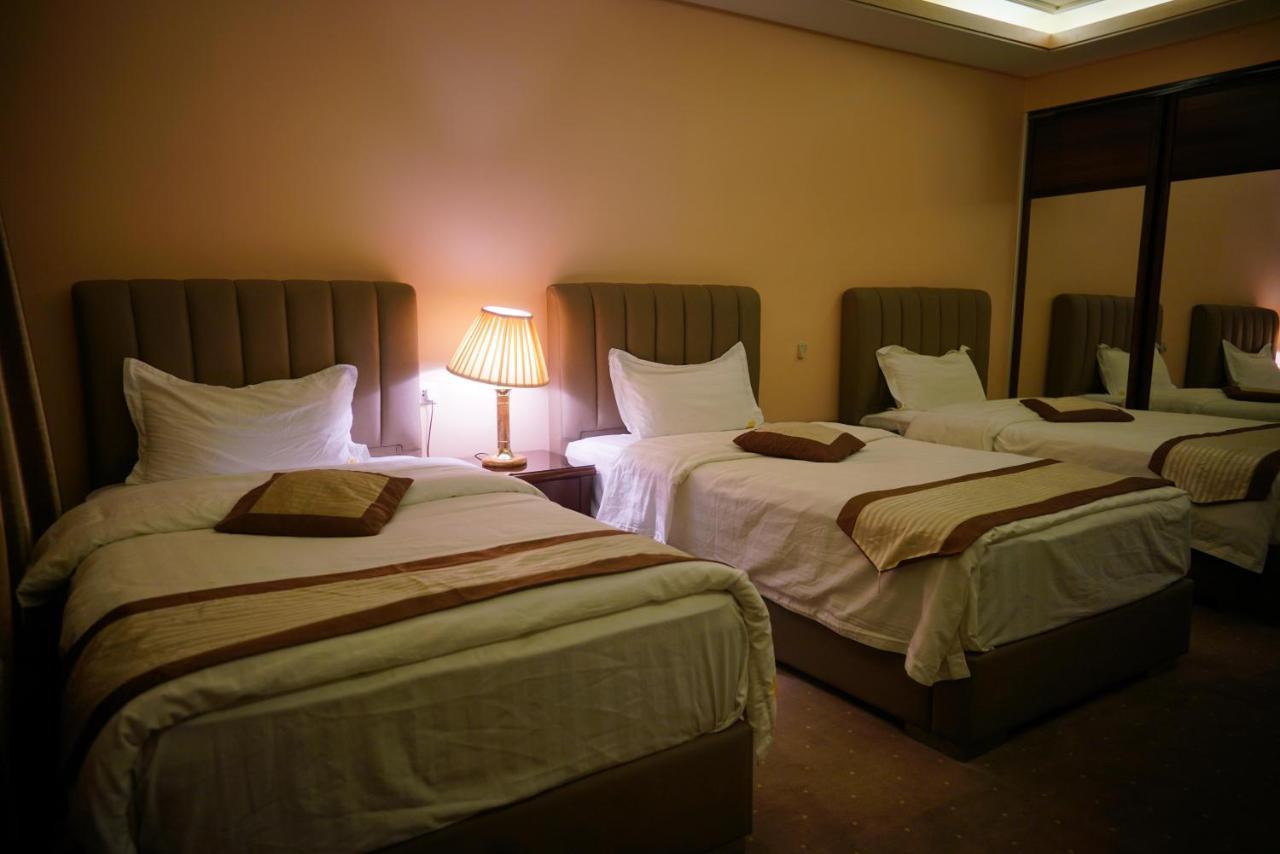 7 Wonders Hotel Wadi Musa Bagian luar foto